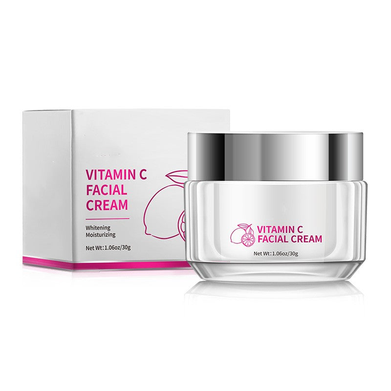 Vitamin C face cream texture and application