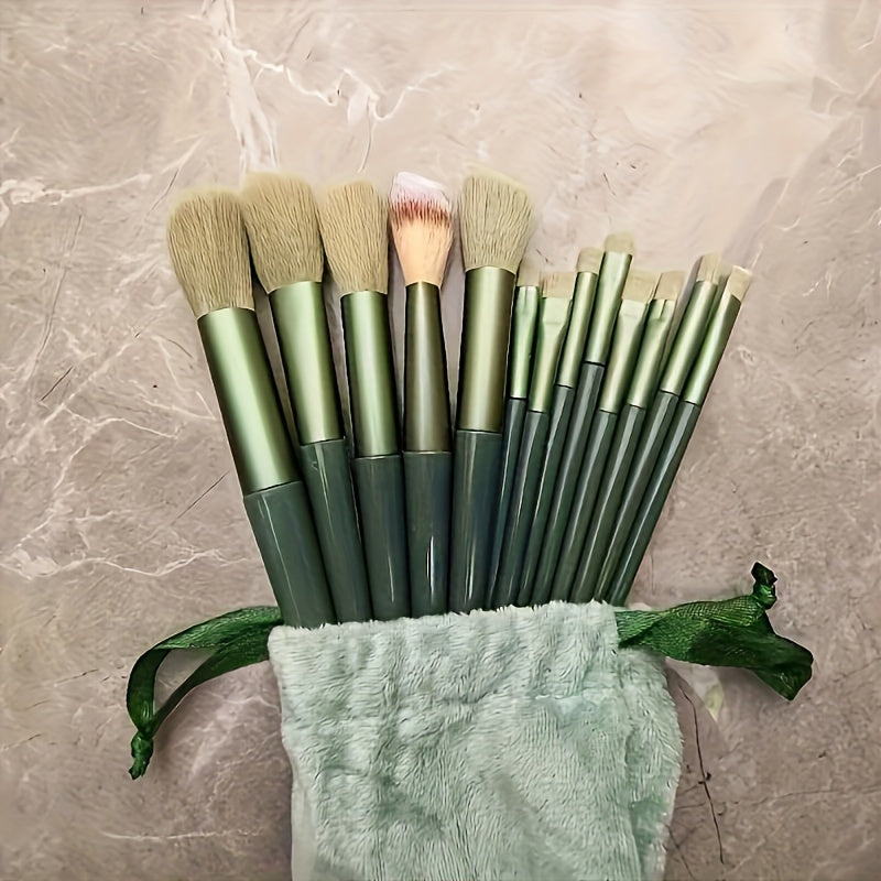 Fluffy Powder Makeup Brush | Professional Foundation & Blush
